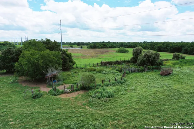 0 County Rd 240 Waelder, TX 78632