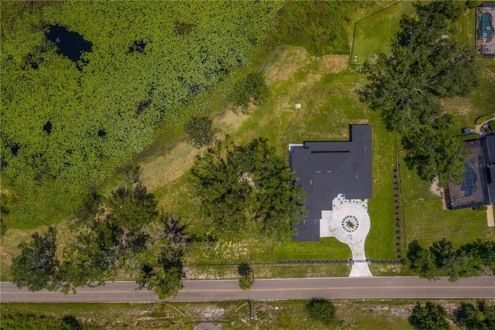 2202 NEWBERGER ROAD Lutz, FL 33549