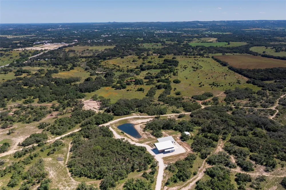 370 Gray Wolf Blanco, TX 78606
