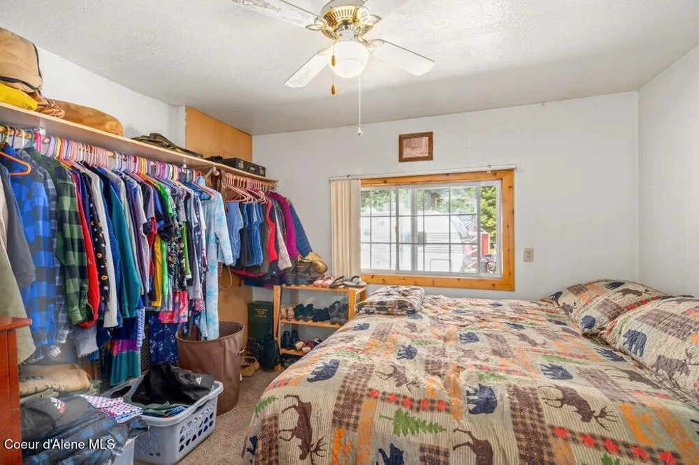 207 Happy Valley Lane St. Maries, ID 83861
