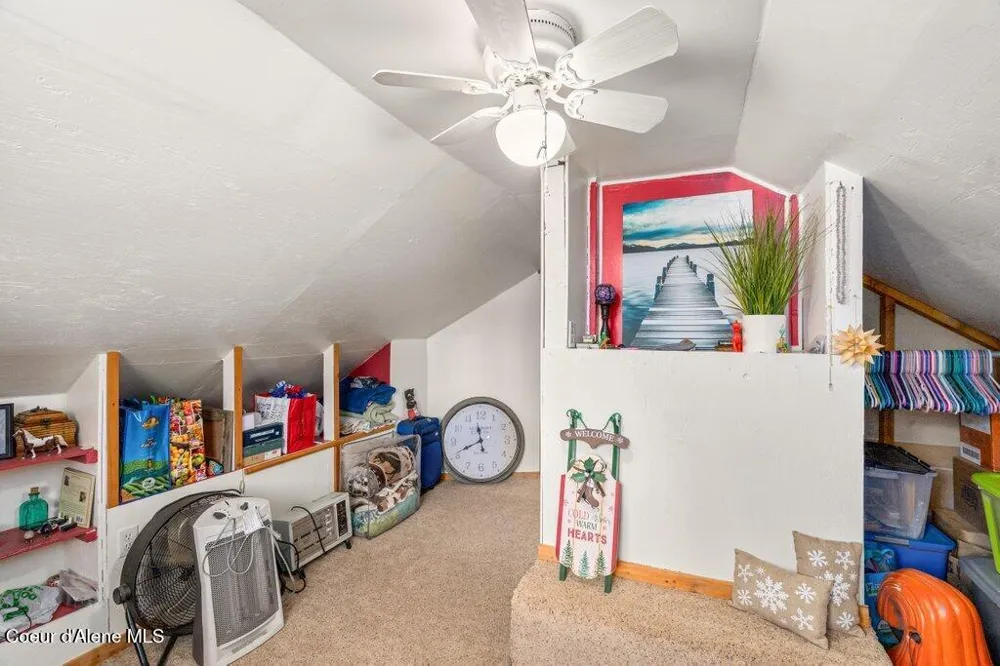 207 Happy Valley Lane St. Maries, ID 83861