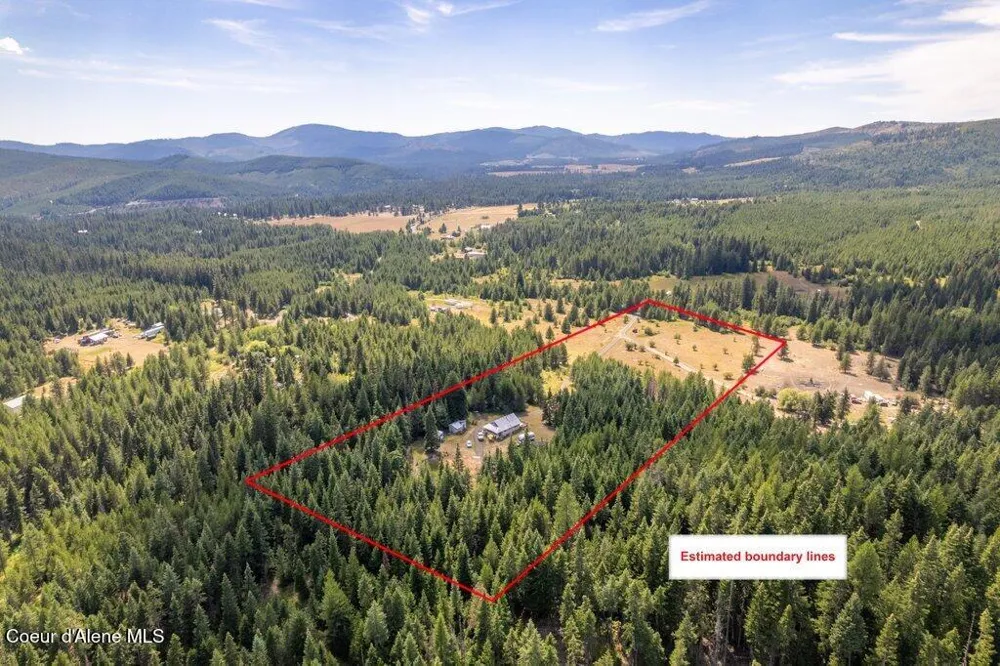 207 Happy Valley Lane St. Maries, ID 83861
