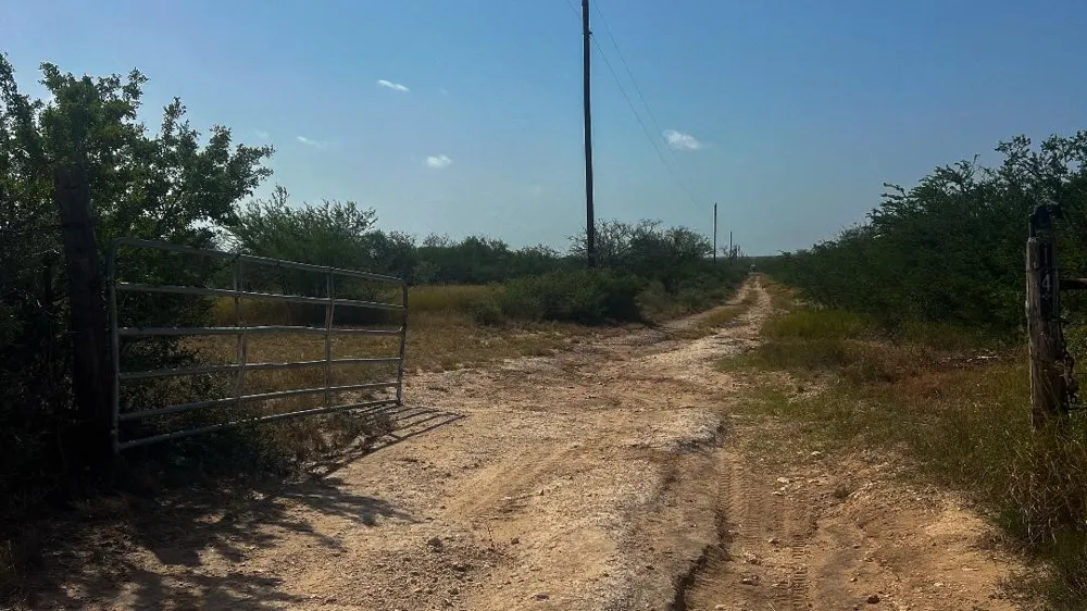 Fm 624 George West, TX 78022