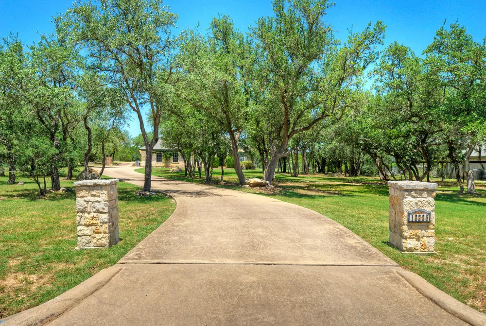 12225 Triple Creek Circle Dripping Springs, TX 78620