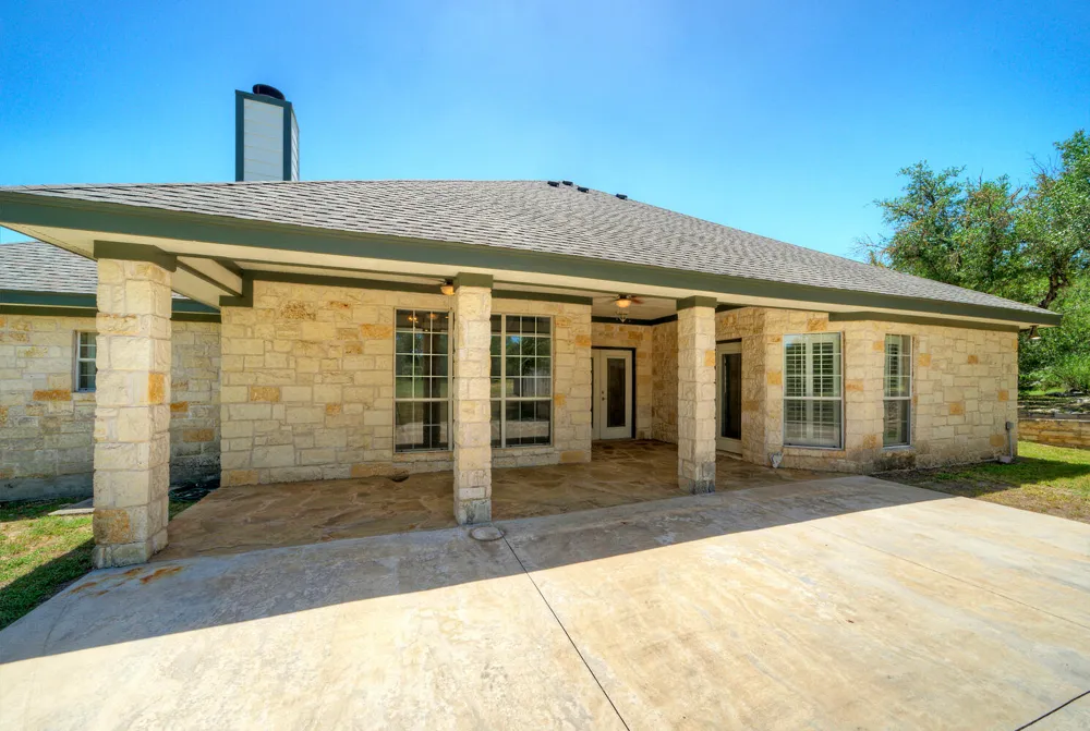 12225 Triple Creek Circle Dripping Springs, TX 78620
