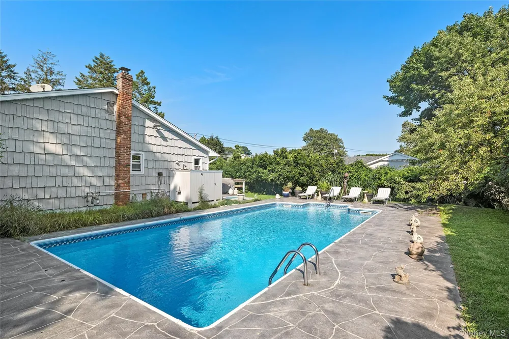 38 Liberty Street Westhampton Beach, NY 11978