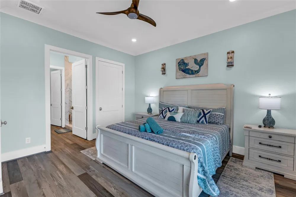 312 Seagrass Gilchrist, TX 77617