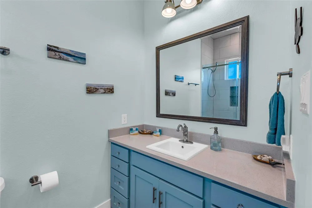 312 Seagrass Gilchrist, TX 77617