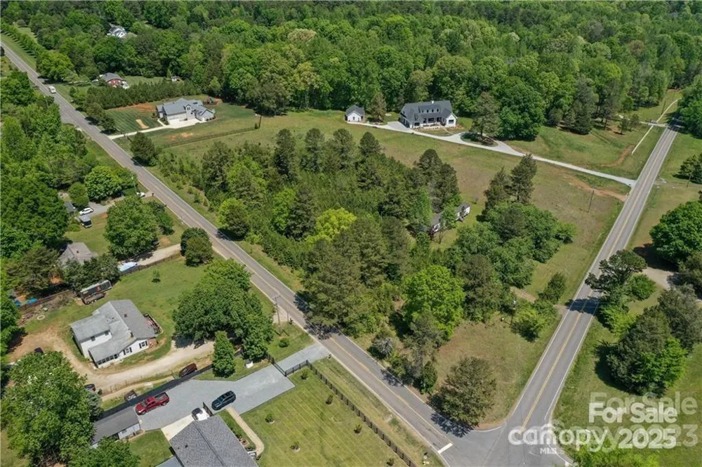 15615 Rocky River Road E Davidson, NC 28036