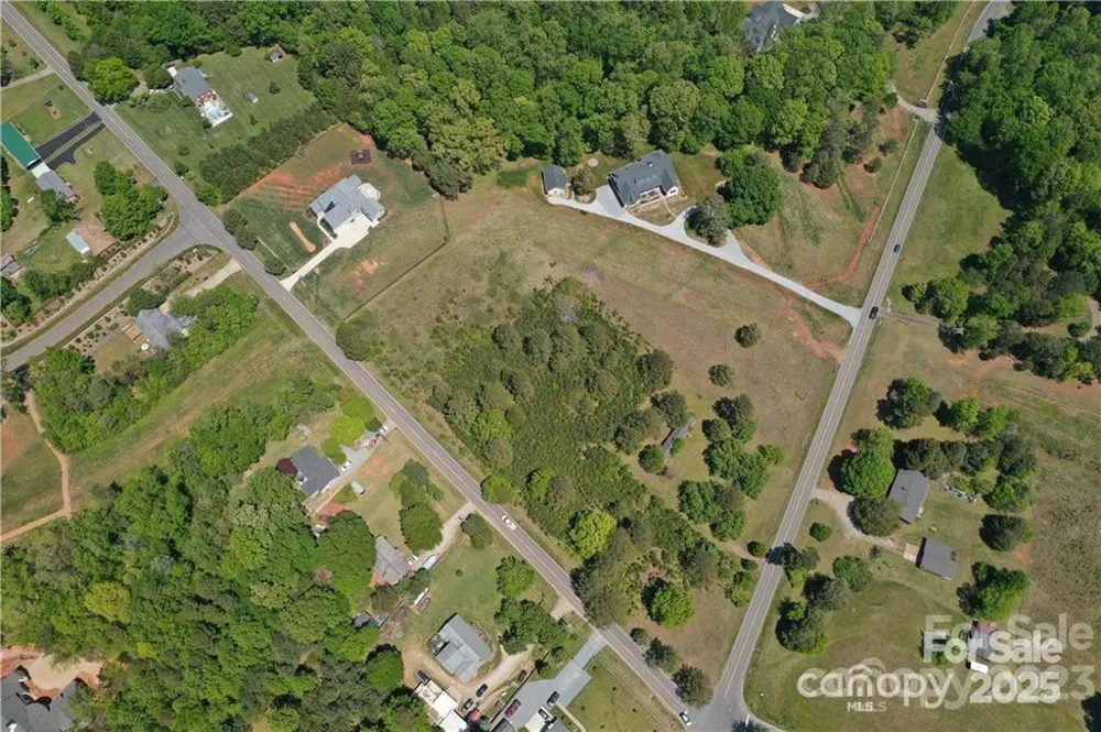 15615 Rocky River Road E Davidson, NC 28036