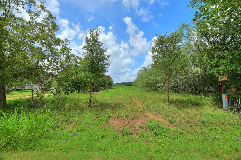 E Whitworth Lane E Bastrop, TX 78602