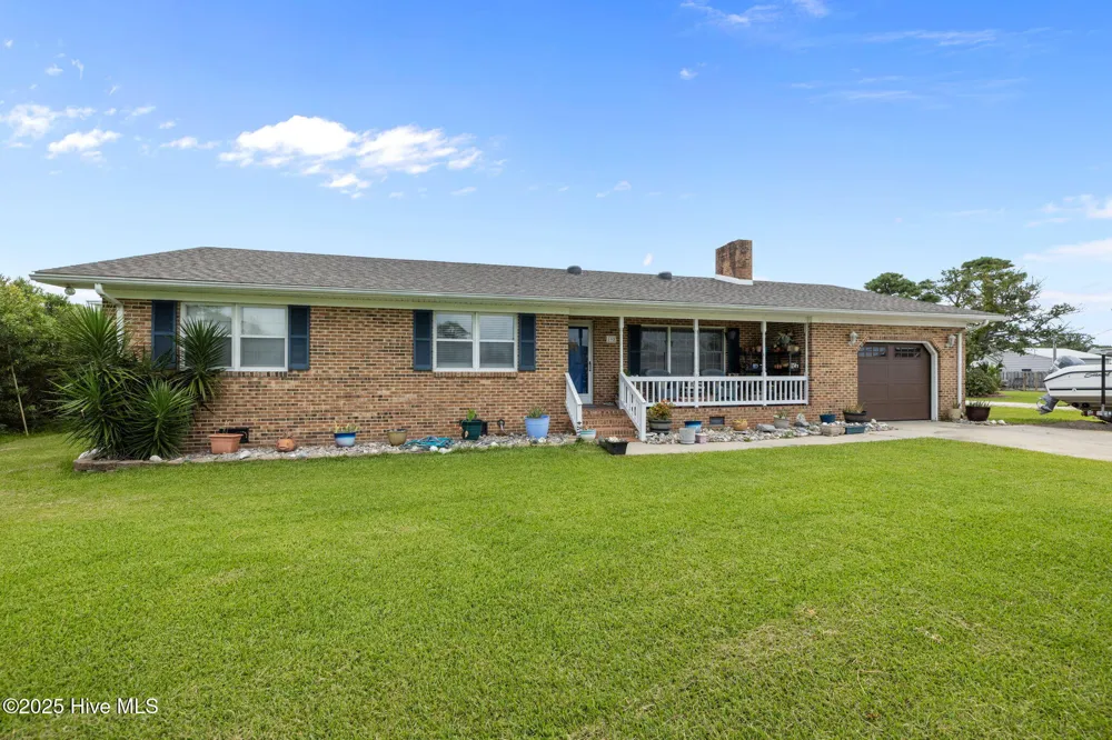 198 Mary Ella Road Harkers Island, NC 28531