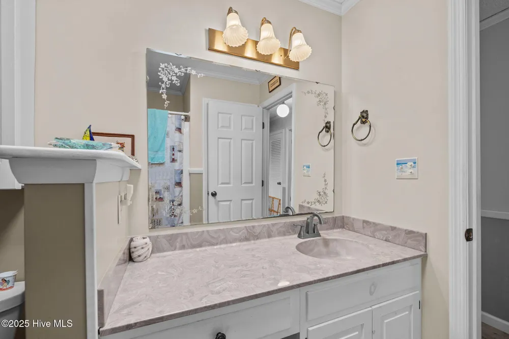 198 Mary Ella Road Harkers Island, NC 28531