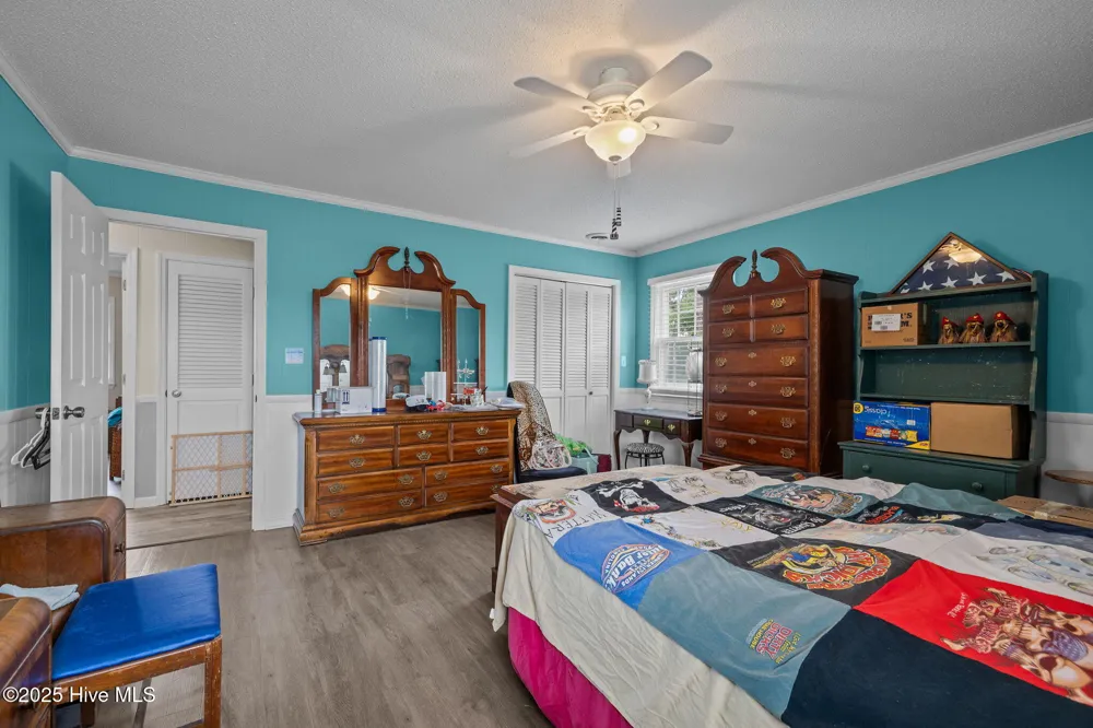 198 Mary Ella Road Harkers Island, NC 28531