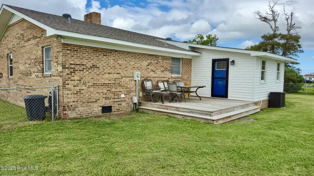 198 Mary Ella Road Harkers Island, NC 28531