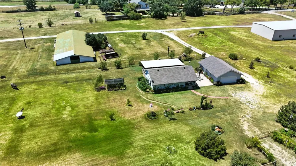 6927 Hawk Road Flower Mound, TX 75022