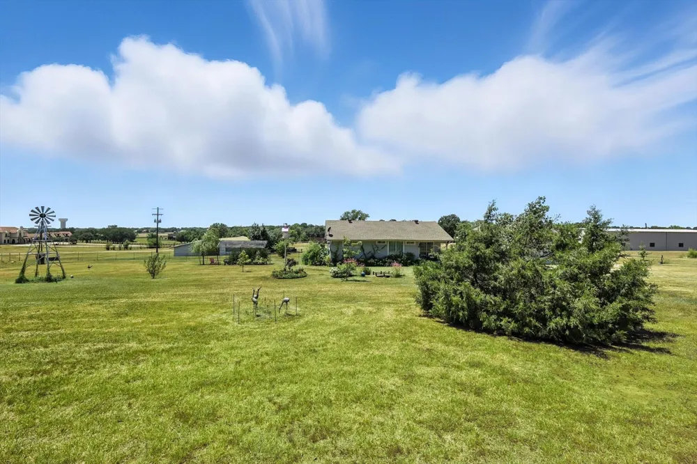 6927 Hawk Road Flower Mound, TX 75022