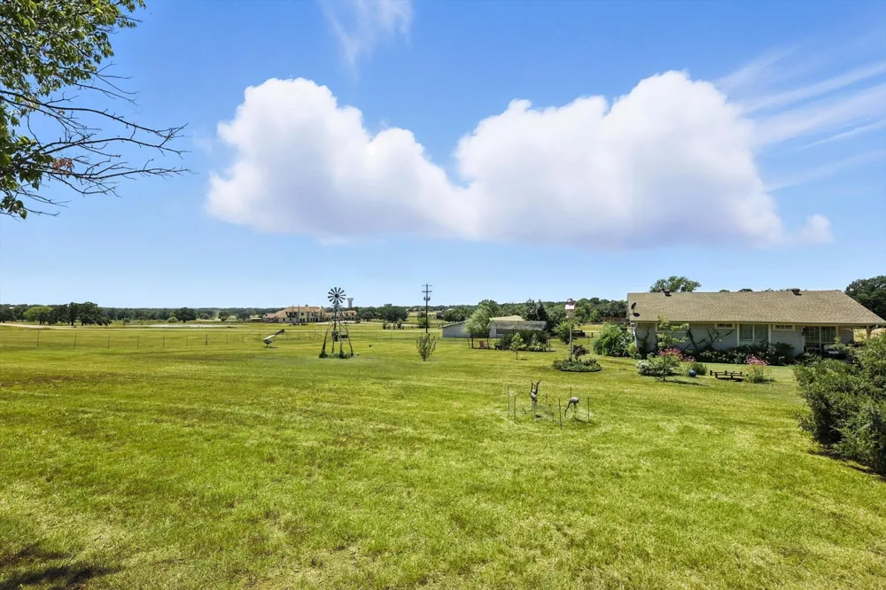 6927 Hawk Road Flower Mound, TX 75022