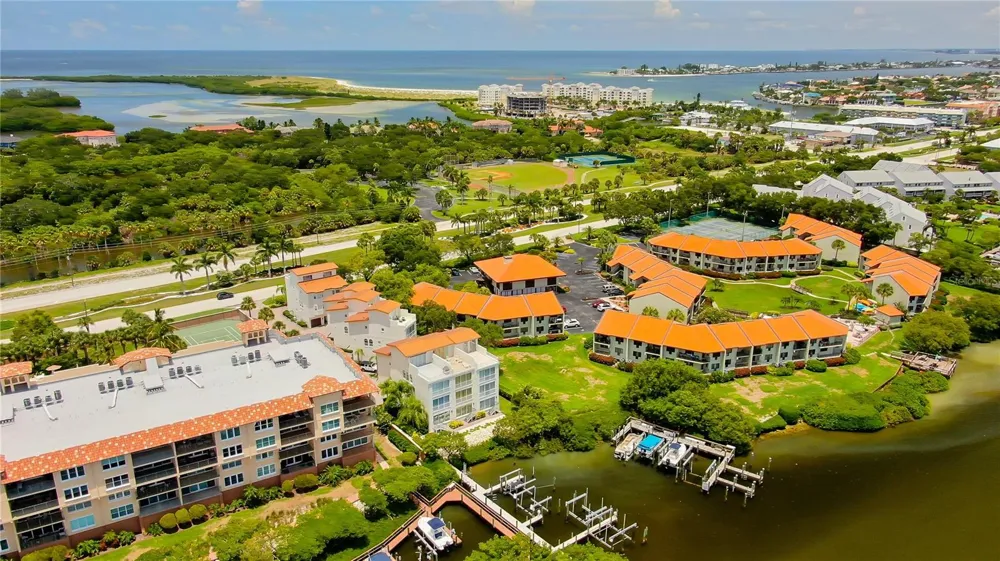 1575 PINELLAS BAYWAY WAY S #1575 Tierra Verde, FL 33715