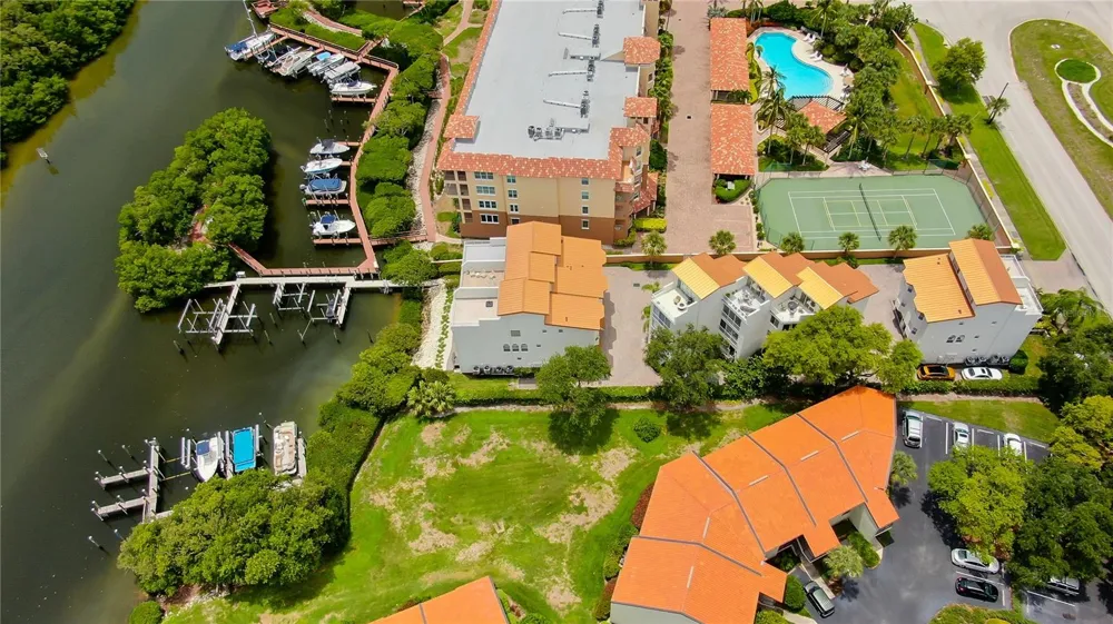 1575 PINELLAS BAYWAY WAY S #1575 Tierra Verde, FL 33715
