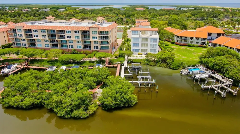 1575 PINELLAS BAYWAY WAY S #1575 Tierra Verde, FL 33715