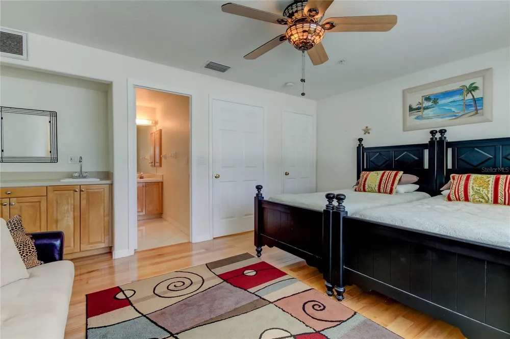 1575 PINELLAS BAYWAY WAY S #1575 Tierra Verde, FL 33715