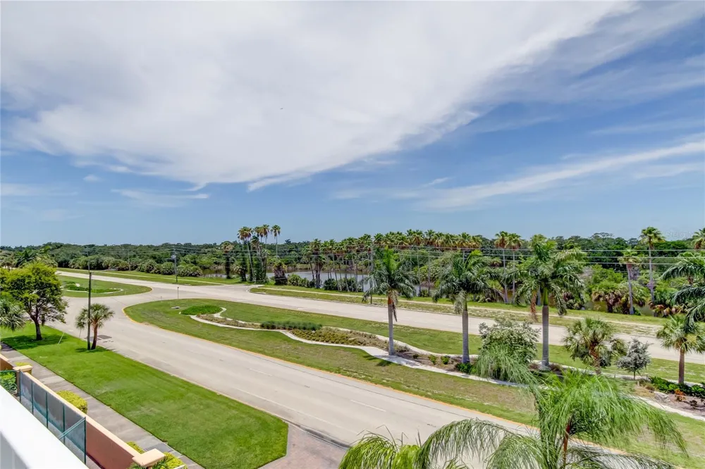 1575 PINELLAS BAYWAY WAY S #1575 Tierra Verde, FL 33715