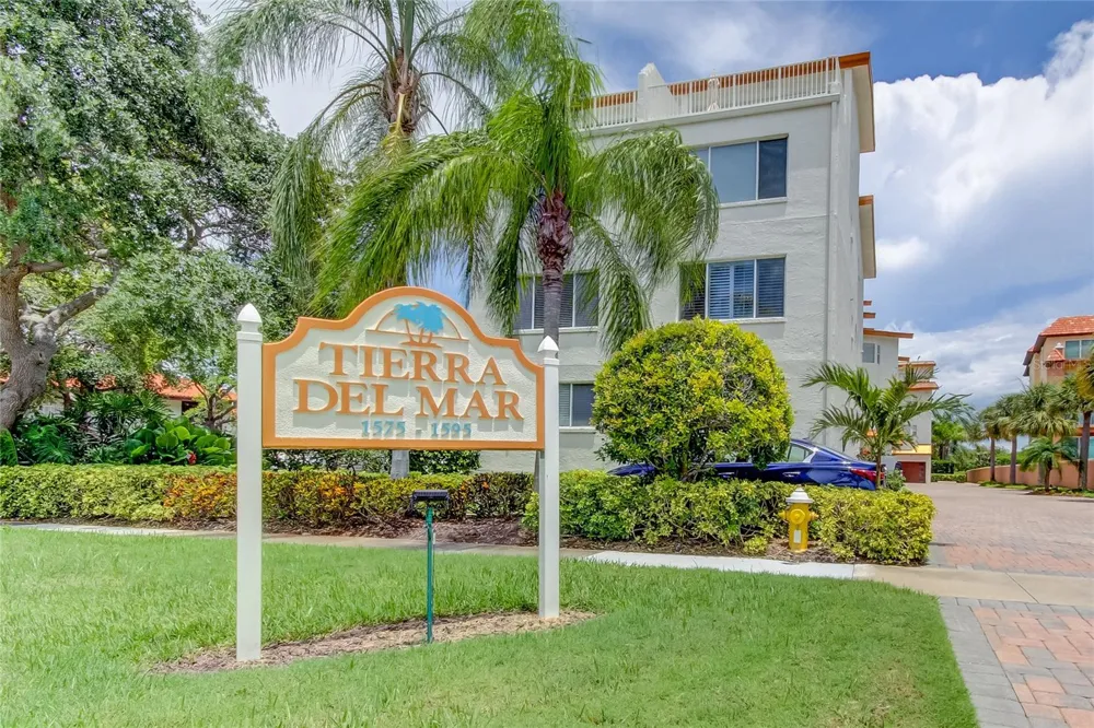 1575 PINELLAS BAYWAY WAY S #1575 Tierra Verde, FL 33715