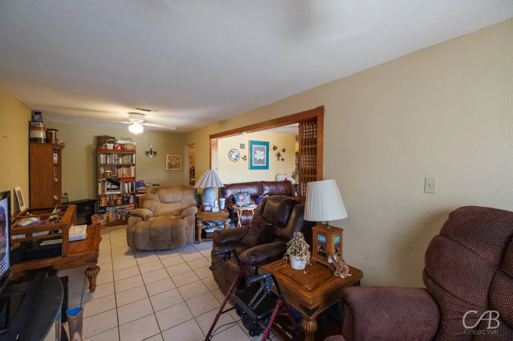 1406 W Commerce Street Eastland, TX 76448