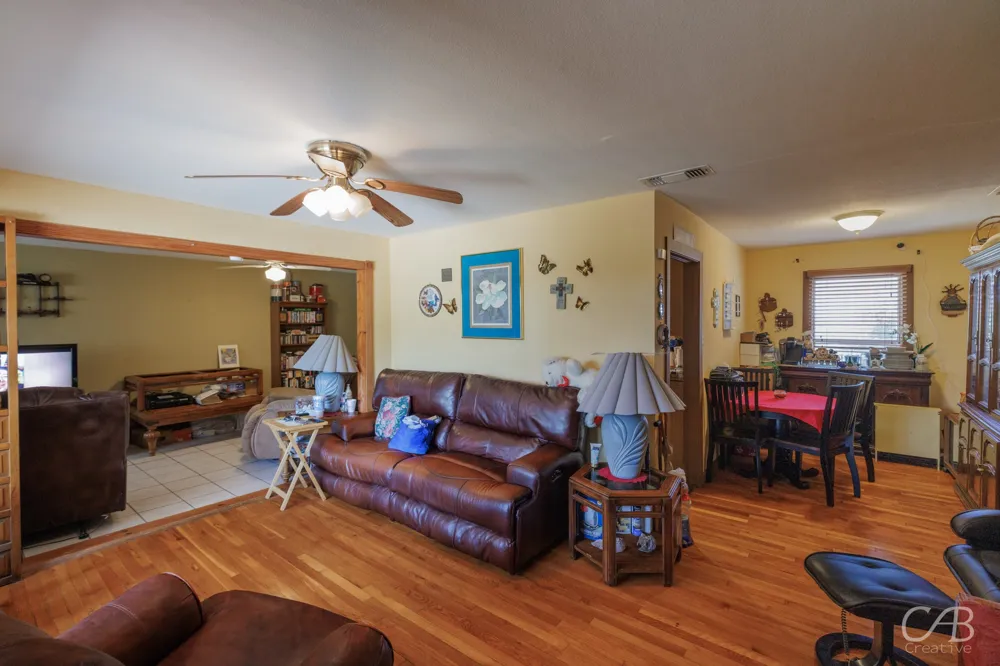 1406 W Commerce Street Eastland, TX 76448
