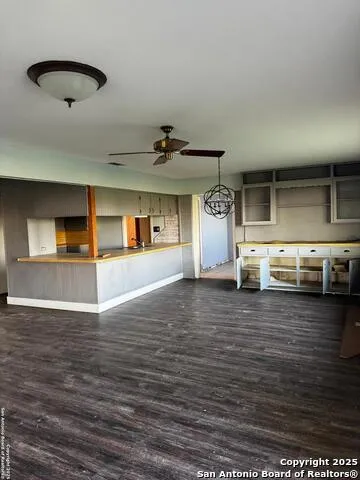 22428 FM 2093 Harper, TX 78631