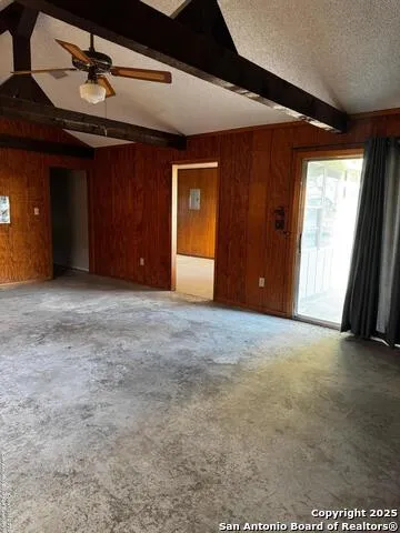 22428 FM 2093 Harper, TX 78631