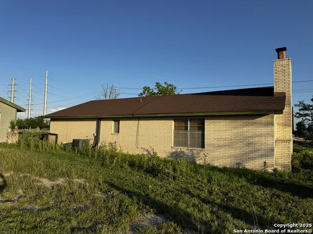 22428 FM 2093 Harper, TX 78631