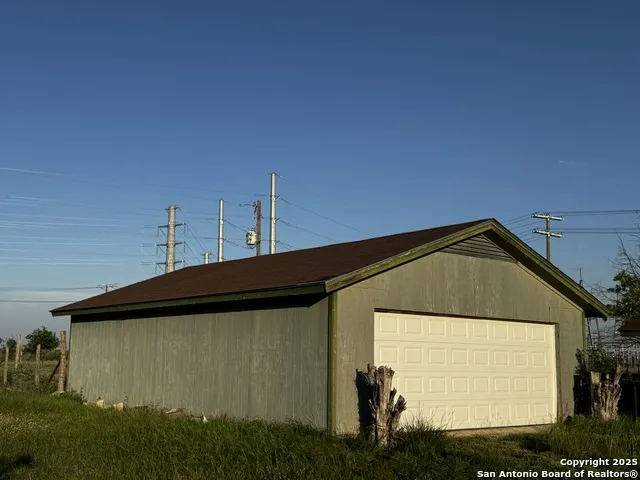 22428 FM 2093 Harper, TX 78631