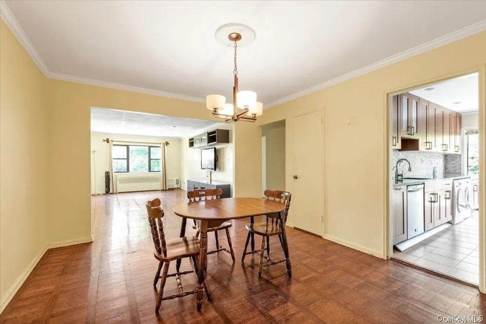 1205 E Broadway #F-13 Hewlett, NY 11557