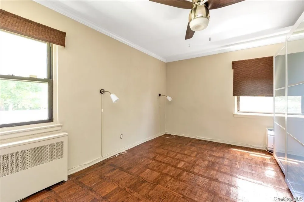 1205 E Broadway #F-13 Hewlett, NY 11557