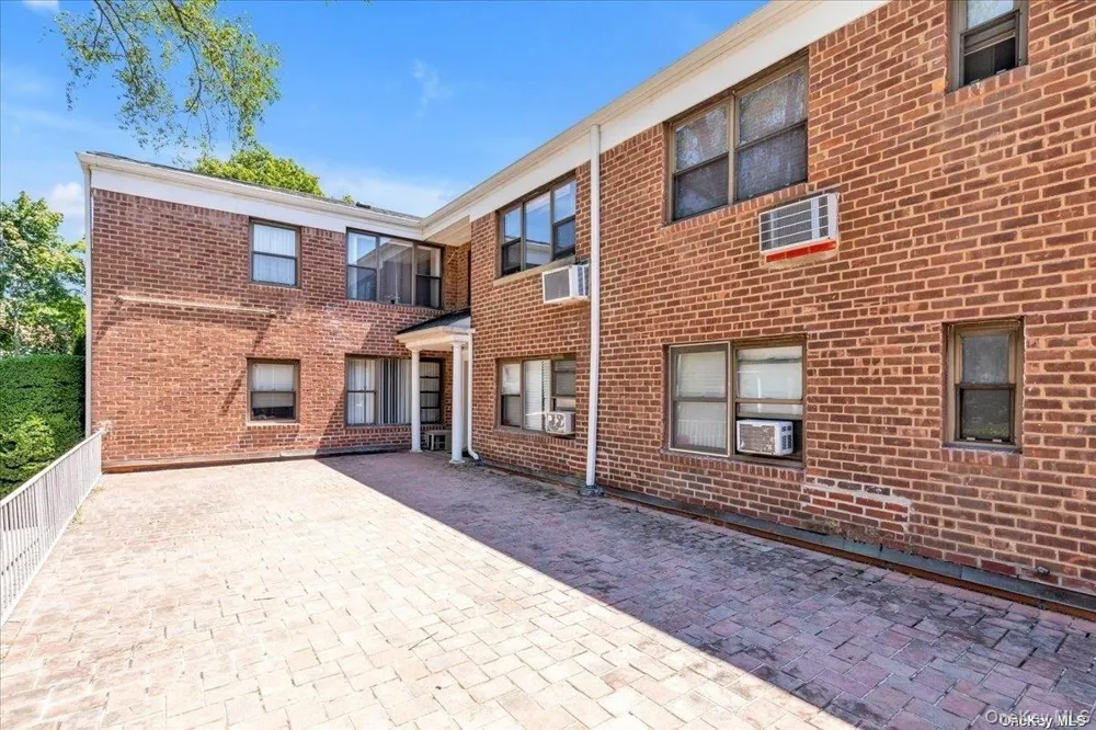 1205 E Broadway #F-13 Hewlett, NY 11557