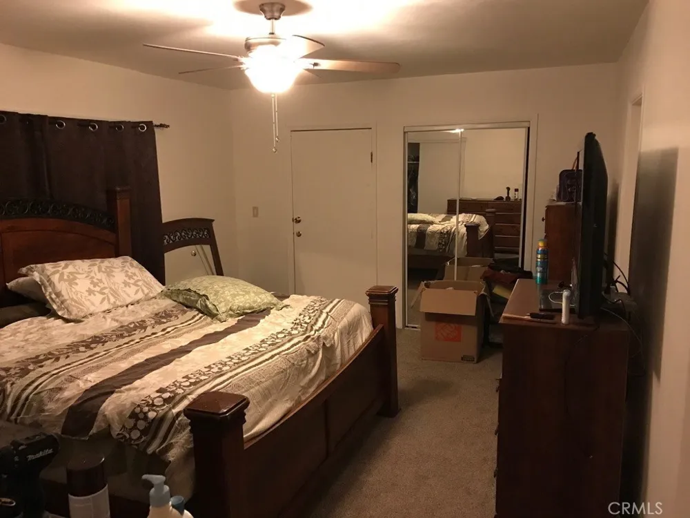 3887 S Van Ness Avenue Los Angeles, CA 90062