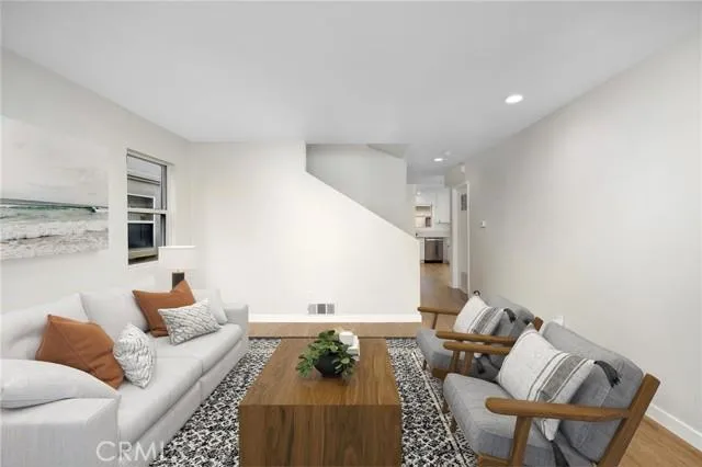 2627 W Vernon Avenue Los Angeles, CA 90008