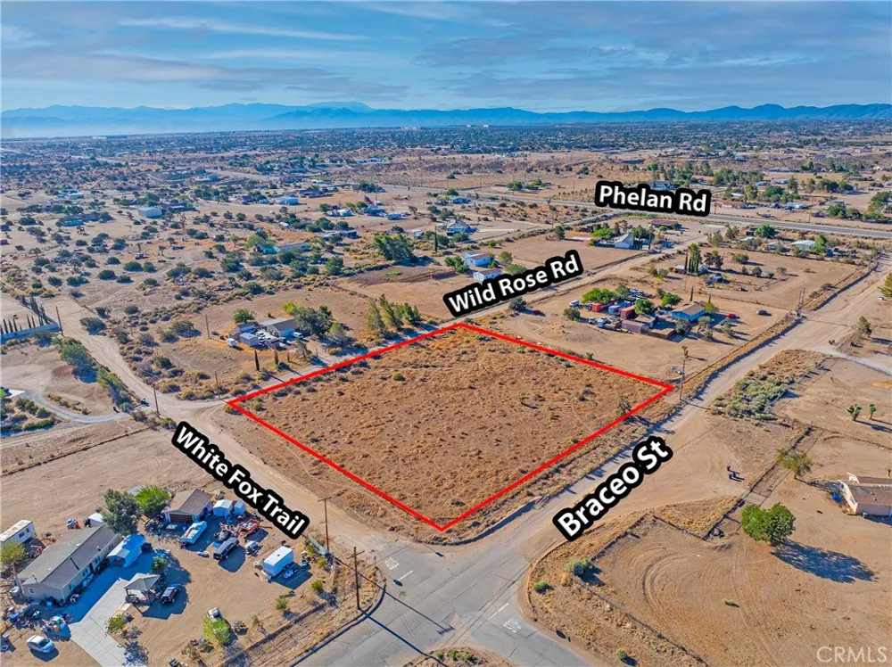 9875 Braceo Street Oak Hills, CA 92344