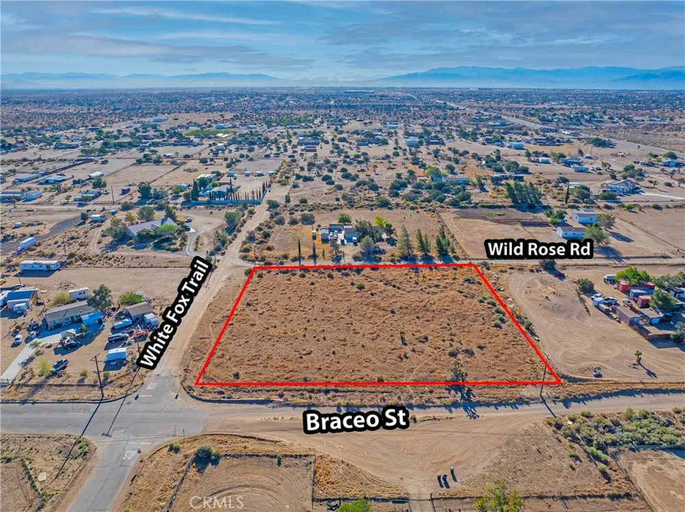 9875 Braceo Street Oak Hills, CA 92344