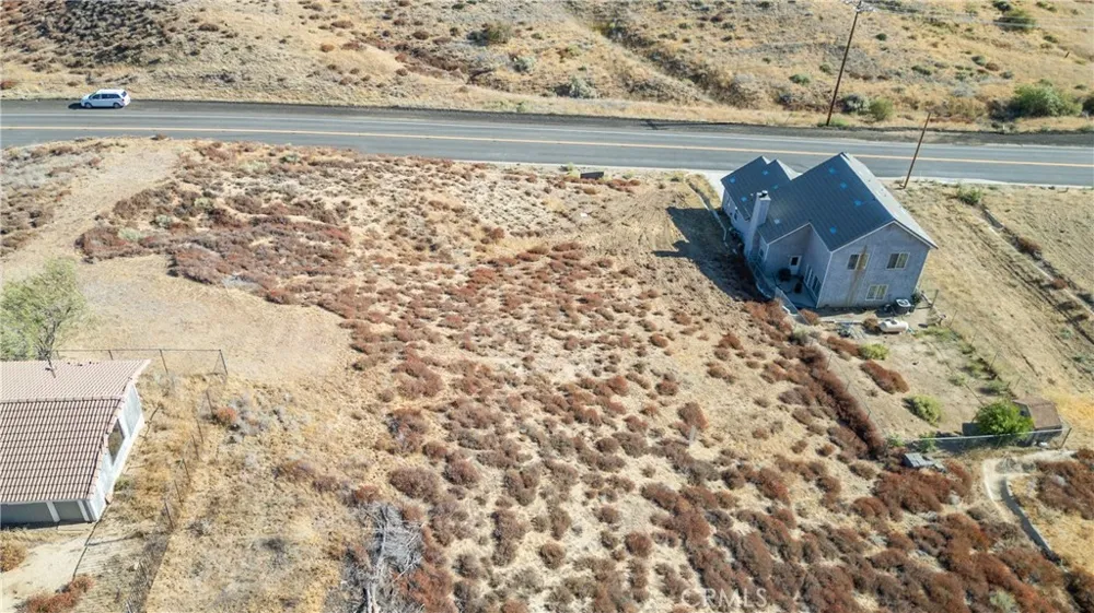 1 Johnson Road Lake Elizabeth, CA 93532
