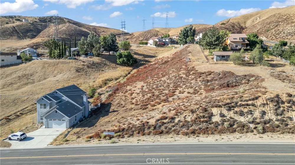 1 Johnson Road Lake Elizabeth, CA 93532