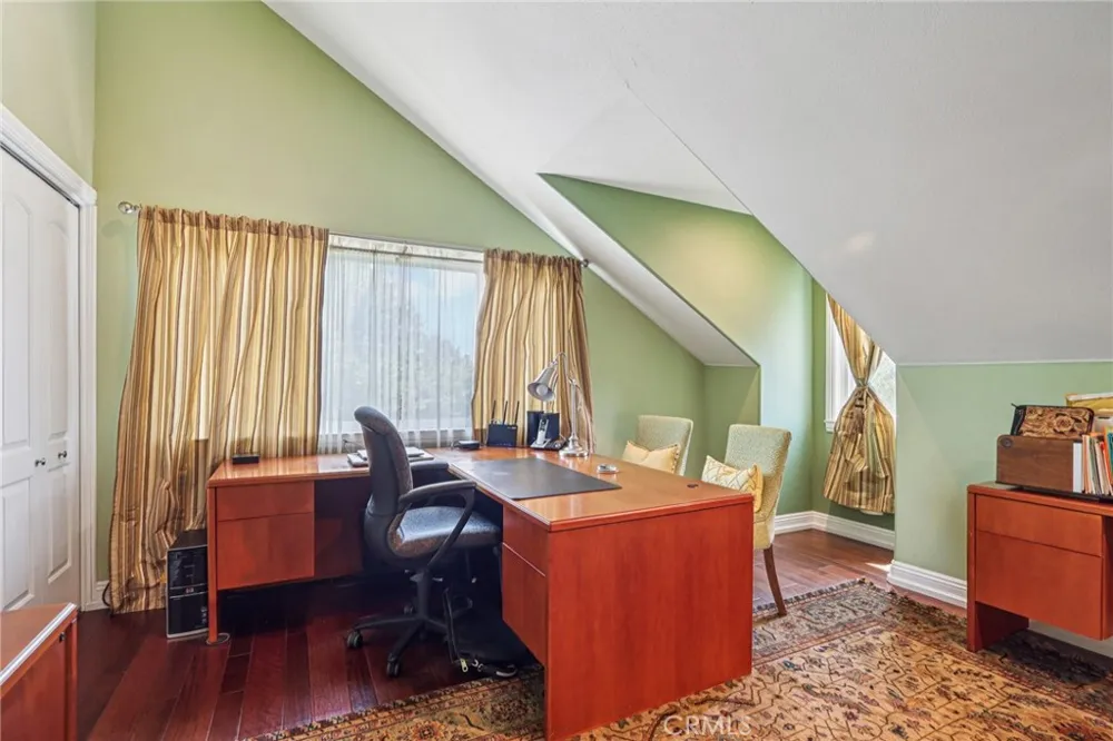1951 Scarborough Lane San Dimas, CA 91773
