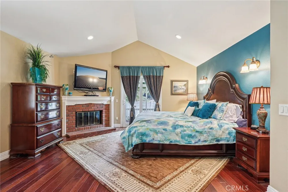 1951 Scarborough Lane San Dimas, CA 91773