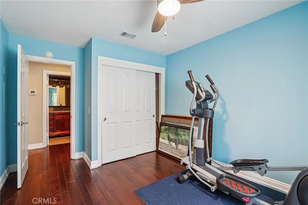 1951 Scarborough Lane San Dimas, CA 91773