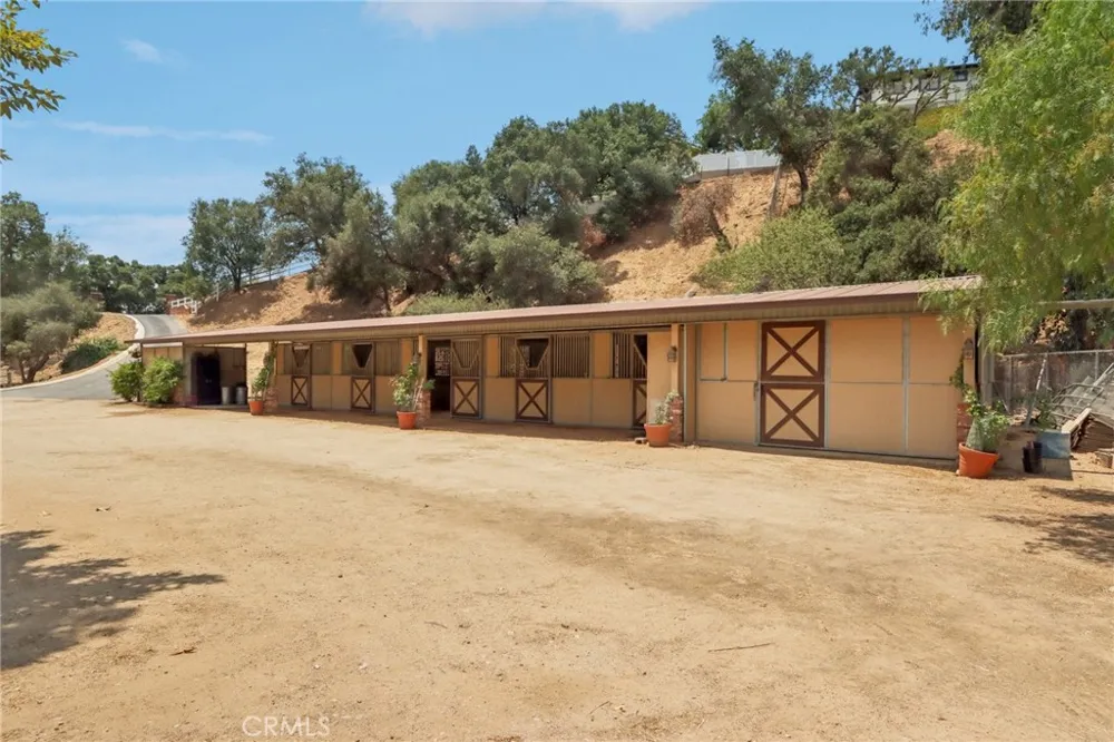 1951 Scarborough Lane San Dimas, CA 91773