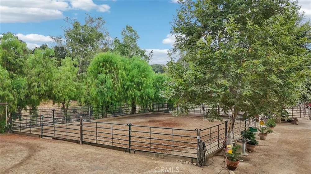 1951 Scarborough Lane San Dimas, CA 91773