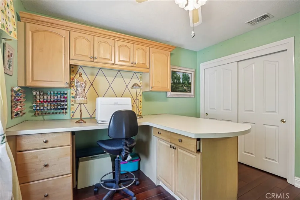 1951 Scarborough Lane San Dimas, CA 91773