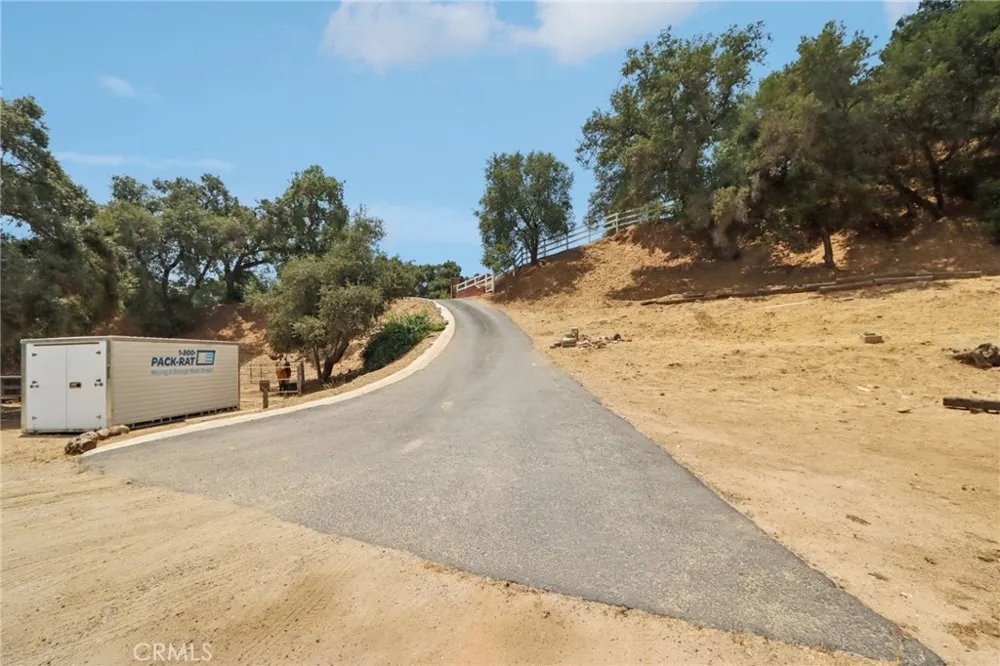 1951 Scarborough Lane San Dimas, CA 91773